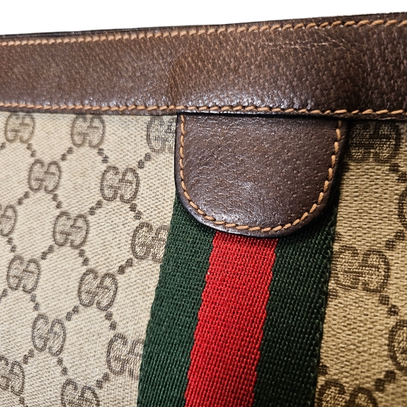 GUCCI CLUTCH - Picture 3 of 14